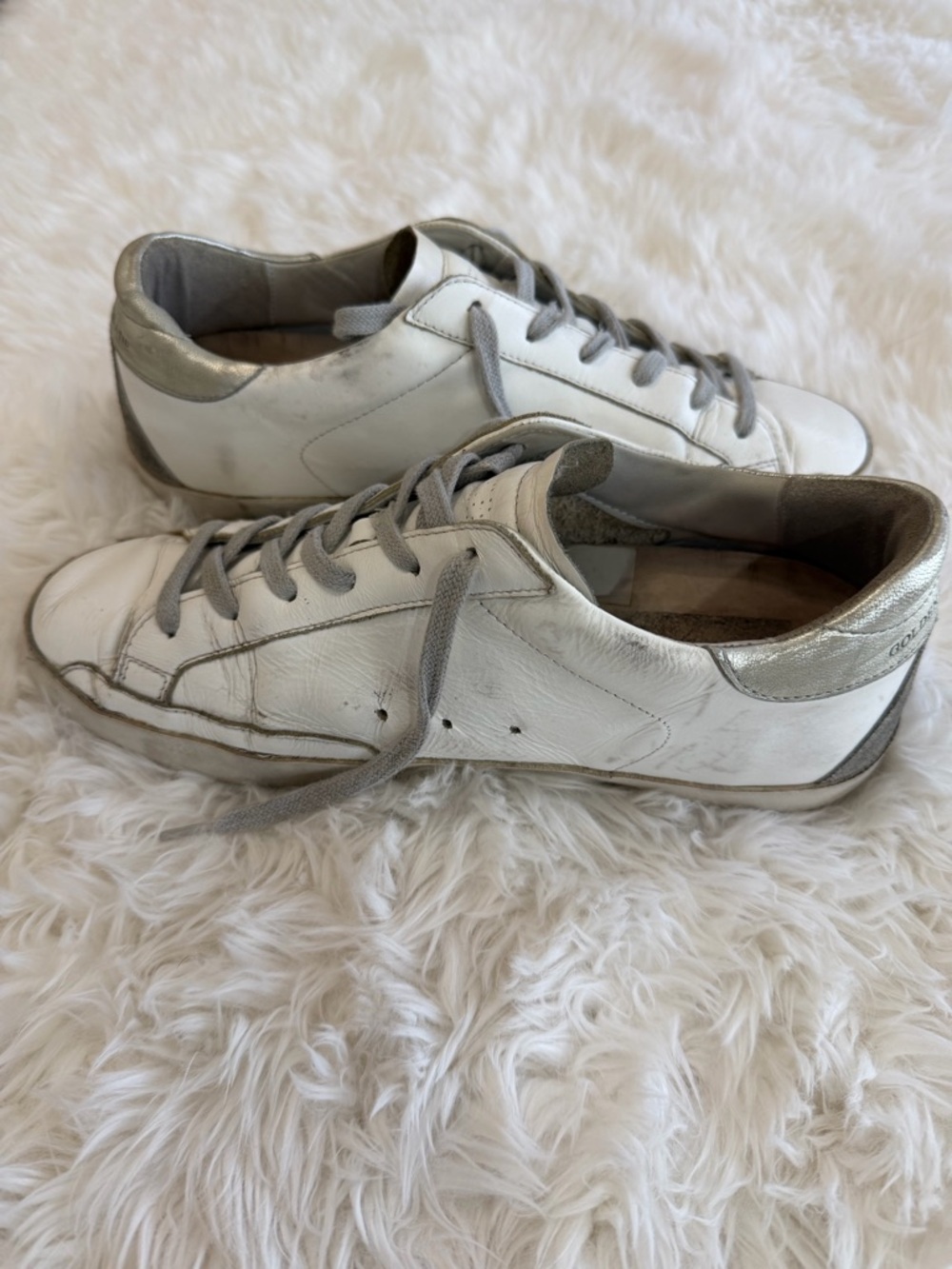 Golden Goose Deluxe Brand Super-Star
White Leather Gray Star Size 39 US 9 - Picture 3 of 11